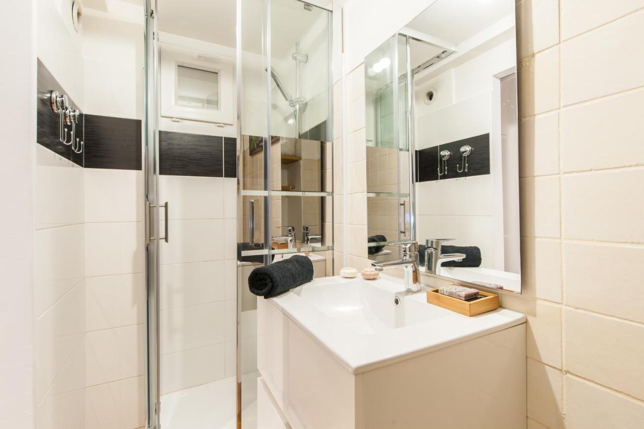 Beautiful Renovated Studio With View- Old Hyères Dış mekan fotoğraf
