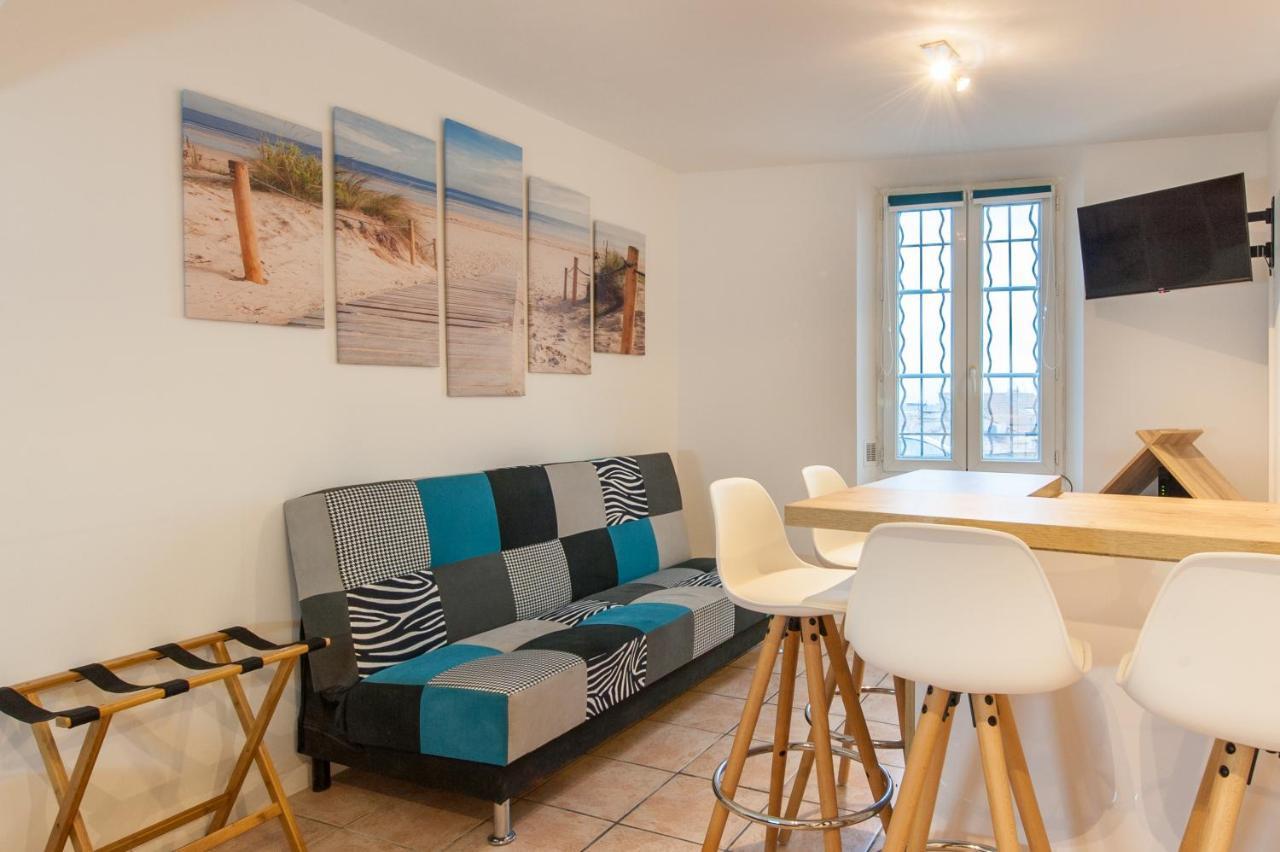 Beautiful Renovated Studio With View- Old Hyères Dış mekan fotoğraf